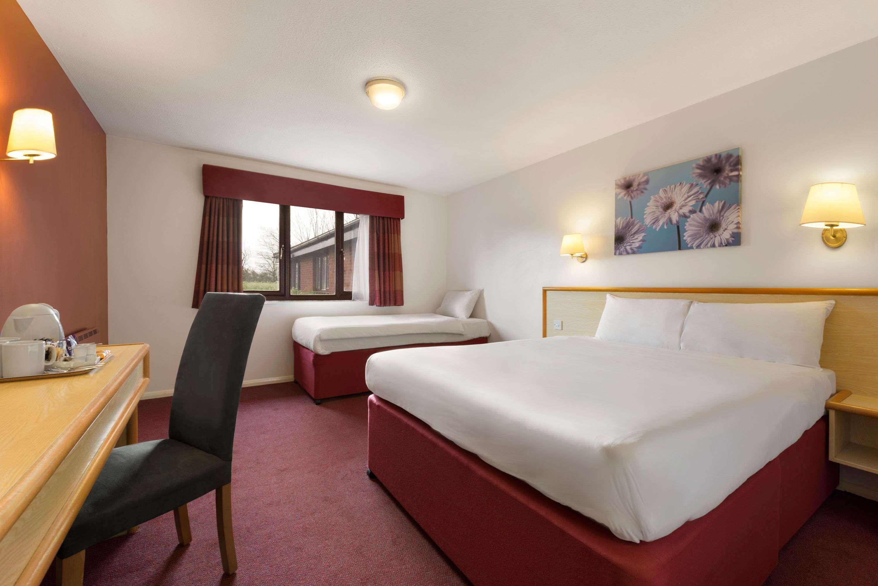 Days Inn Hotel Gretna Green Exterior photo
